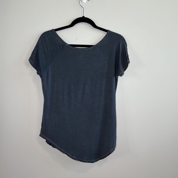 Bart Simpson graphic print gray rounded hem tee size Medium - Picture 12 of 12